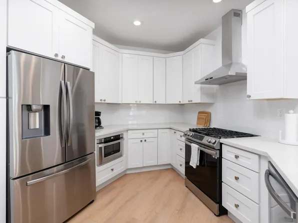 4025 Canario St Unit 140, Carlsbad, CA 92008