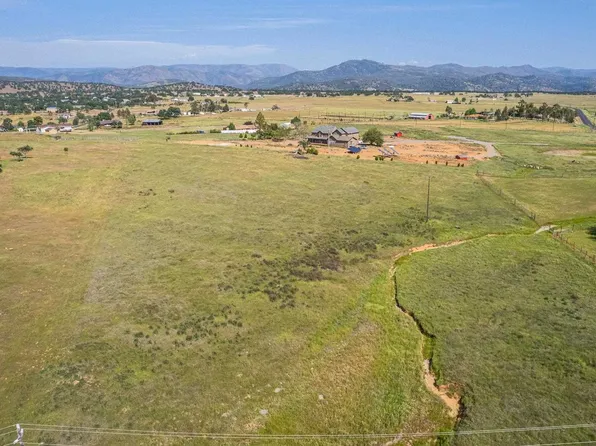 9668 Laredo St, La Grange, CA 95329