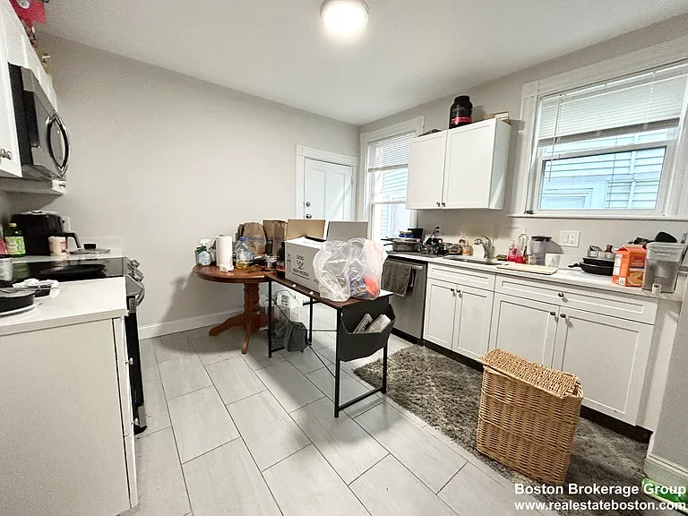 9 Mount Pleasant Ave #2 — Photo 1