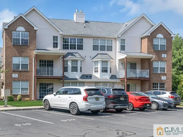 411 Plymouth Rd, North Brunswick, NJ 08902