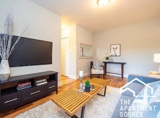 2915 N Mildred Ave #2, Chicago, IL 60657