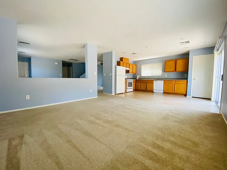 11212 Salentino Ave — Photo 7