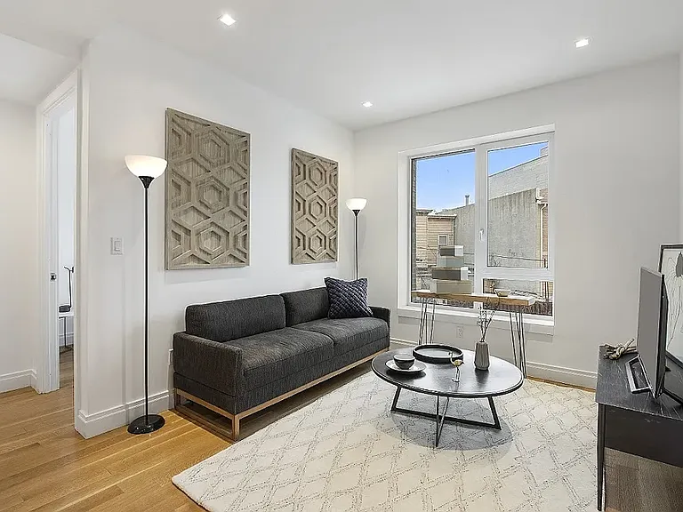 1329 Myrtle Ave #3D — Photo 3