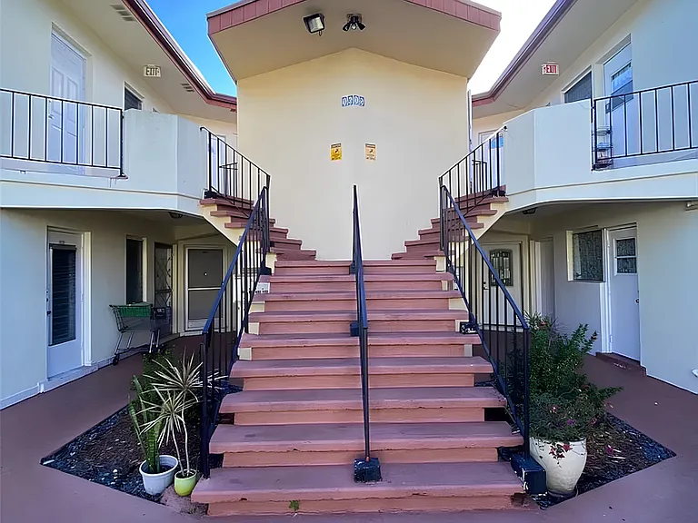 1615 NE Miami Gardens Dr #239 — Photo 12
