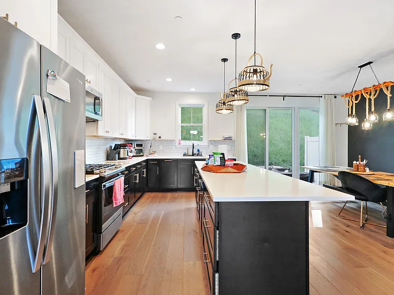 414 Walnut Ct — Photo 7