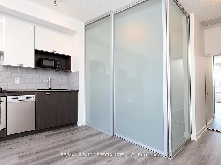 275 Village Green Sq #216 — Photo 20