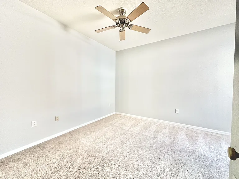 4129 Via Piedra Cir — Photo 27