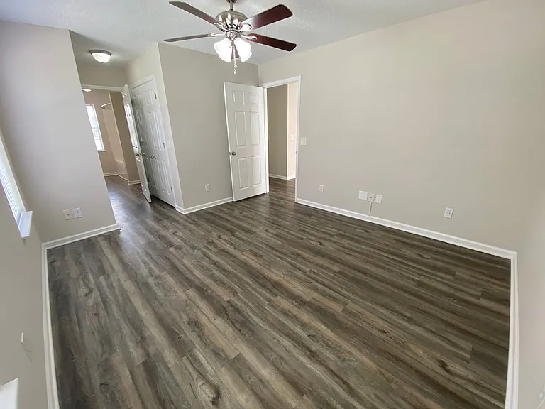 Meridian Park Apartments — Photo 91