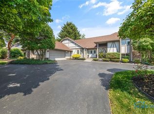 1735 Wyandotte Blvd, Maumee, OH 43537