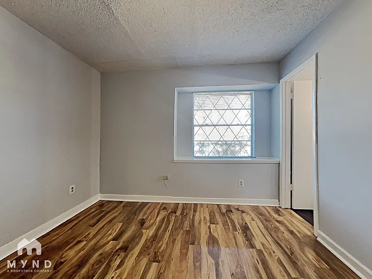 8466 Gallahad St — Photo 8