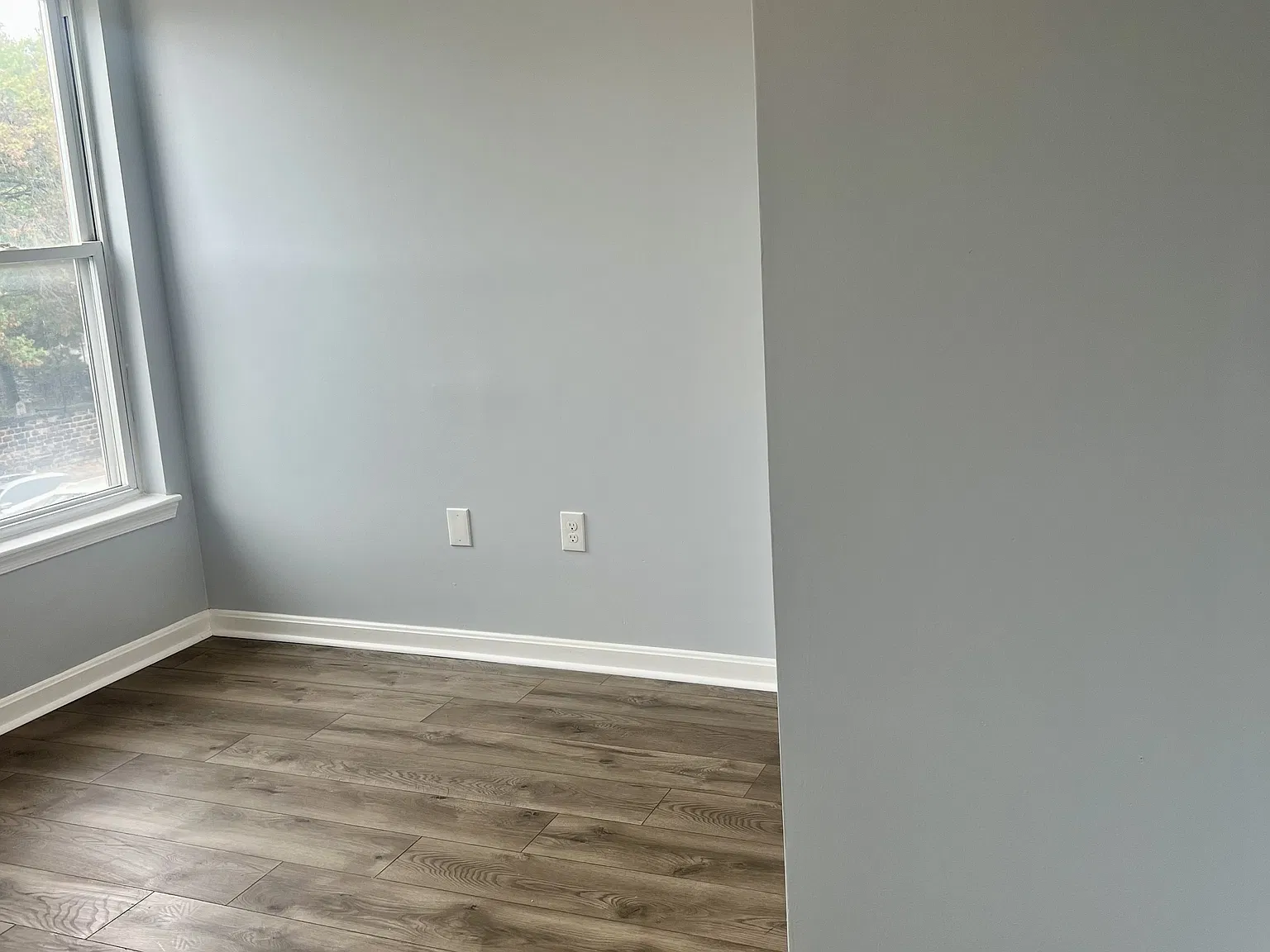520 East North Avenue - - — Photo 2