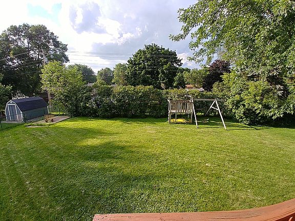 3rd image of 15605 Heywood Way