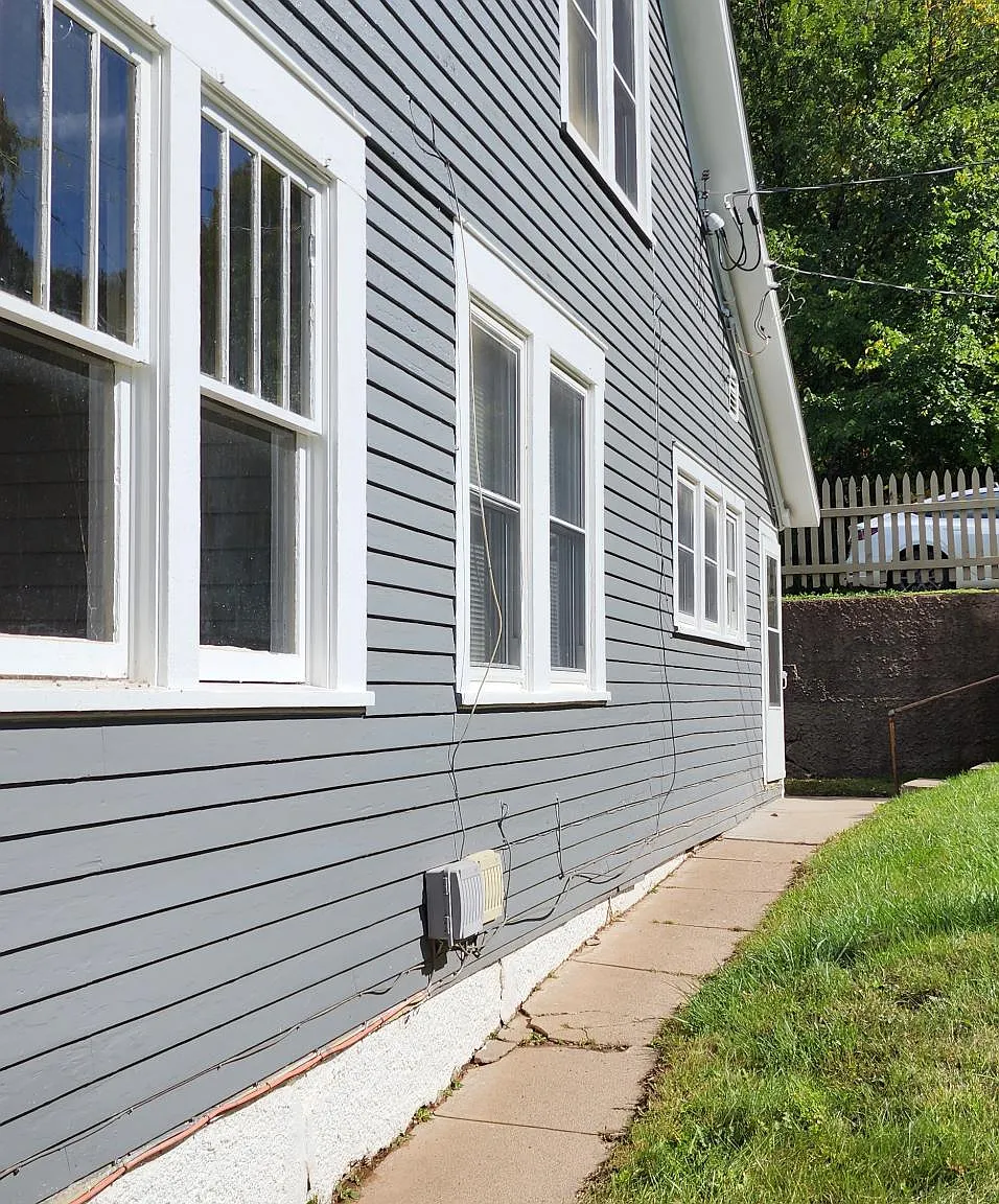 132 N Madison St — Photo 1