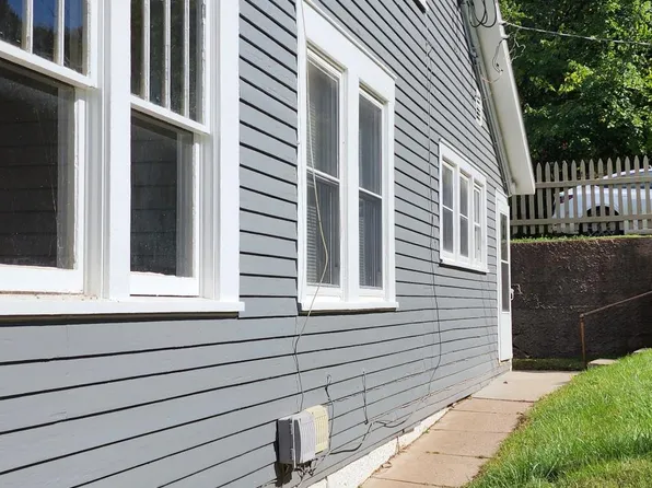 132 N Madison St, Saint Croix Falls, WI 54024