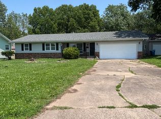 526 N Belview Ave, Springfield, MO 65802
