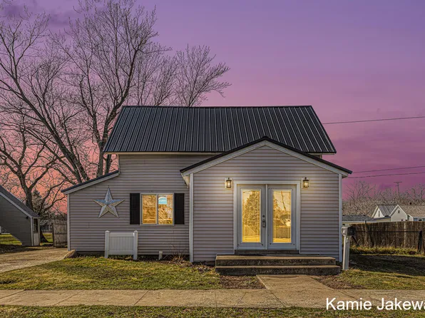 417 River St, Belding, MI 48809