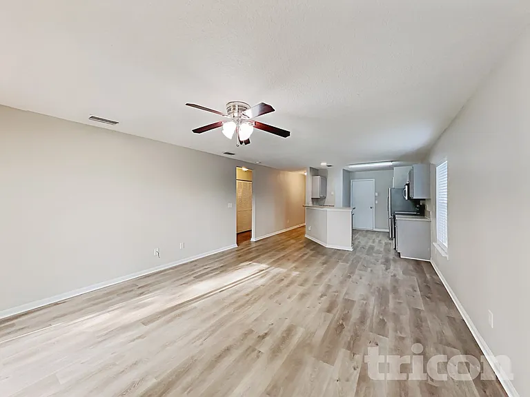 137 Brays Island Ln — Photo 4