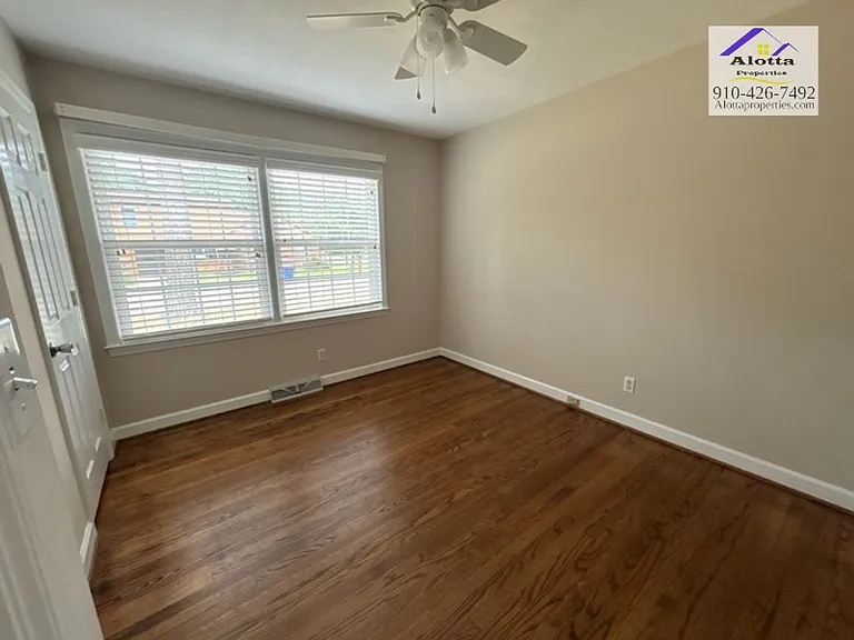 228 Whitney Dr — Photo 14
