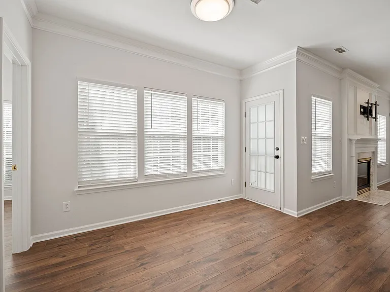 9718 Mitchell Glen Dr — Photo 19
