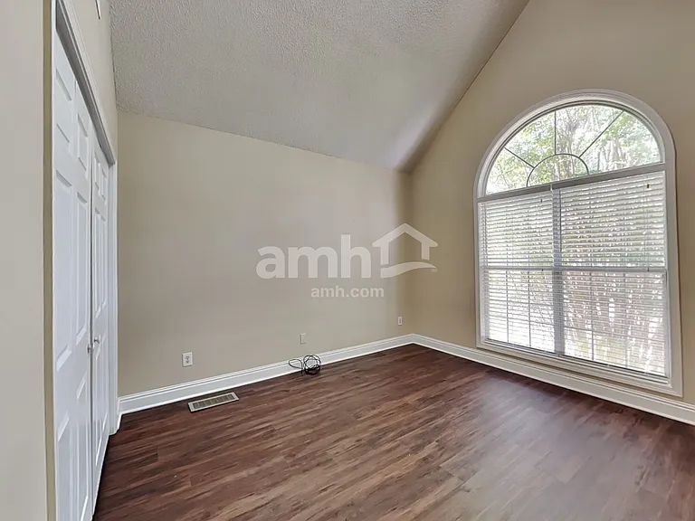 154 Acadian Dr — Photo 16