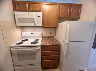 2009 University Dr #G, Cedar Falls, IA 50613