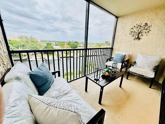 5th image of 13 Royal Palm Way #5050