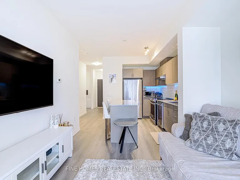 9000 Jane St #1903 — Photo 18