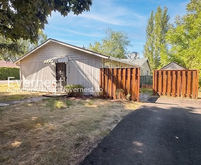 14035 SW Hazel St — Photo 1