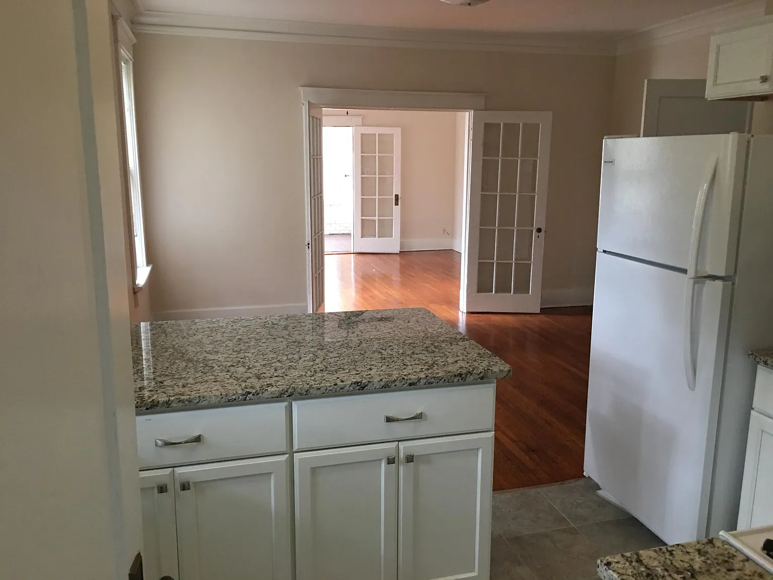 2 bed, $1,250 — Photo 2