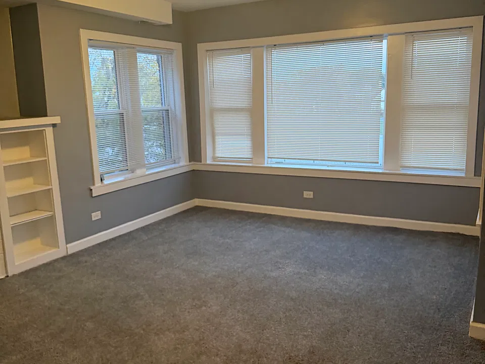 8014 S Jeffery Blvd #2