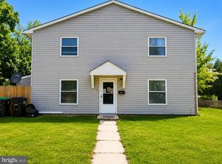 11 Milstone Ct, Sicklerville, NJ 08081