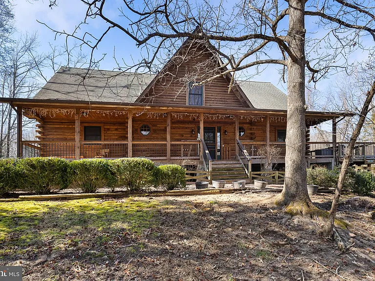 8 Hope Valley Ln — Photo 2