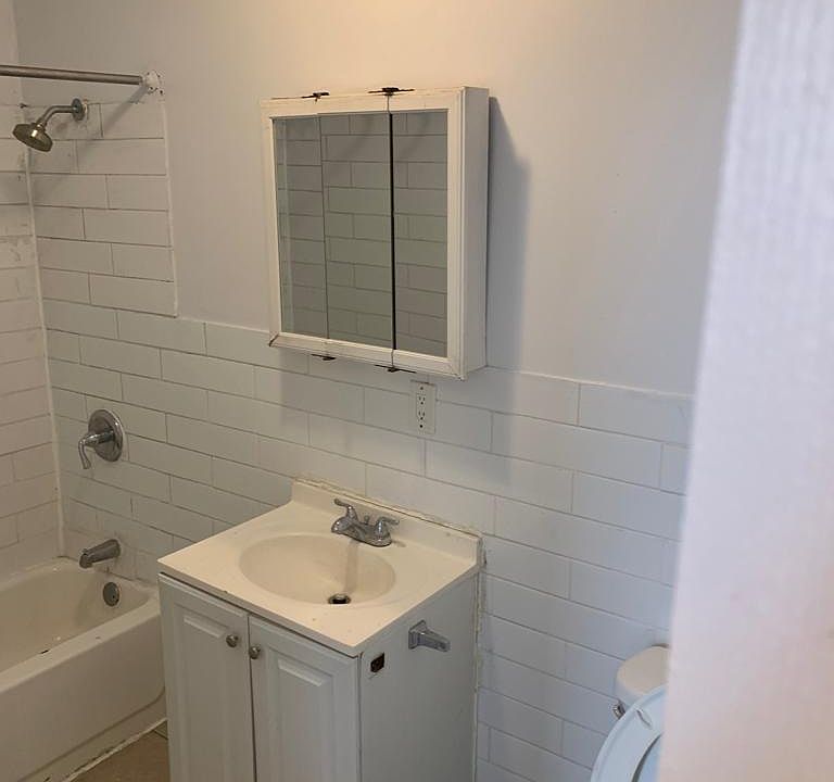 1st image of 20 Bear Mountain Dr #20