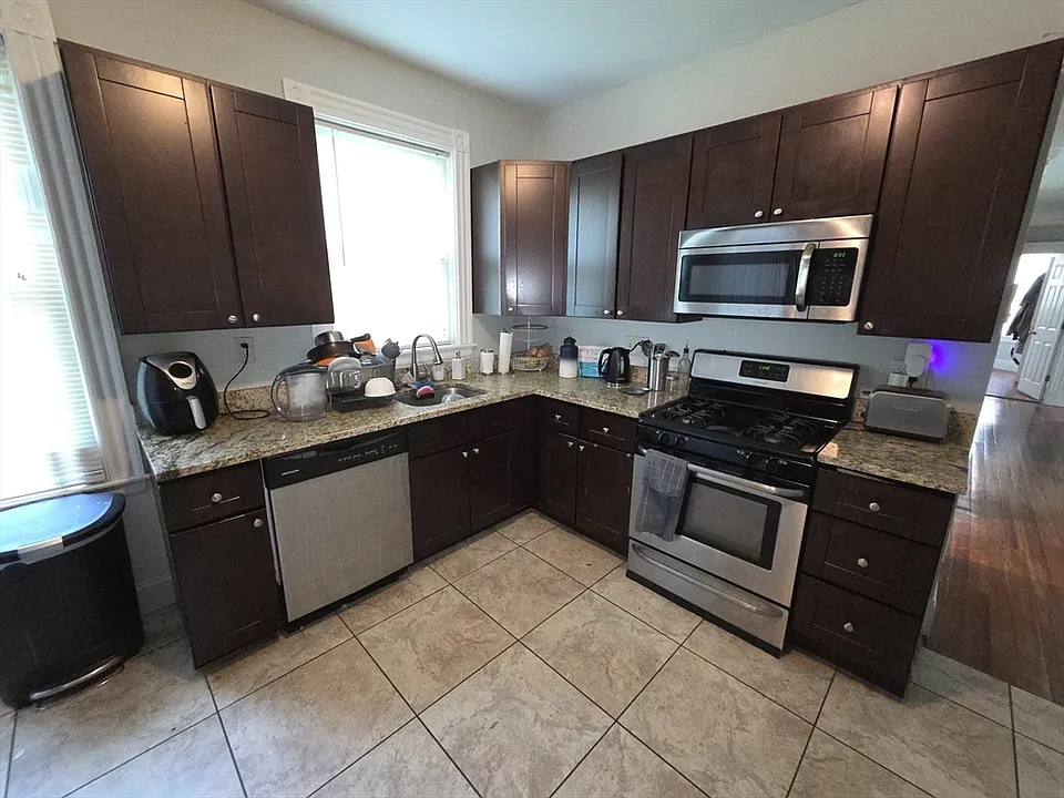 6 Sawyer Ave #2