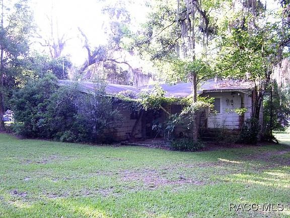 4th image of 8851 S Lakeshore Dr