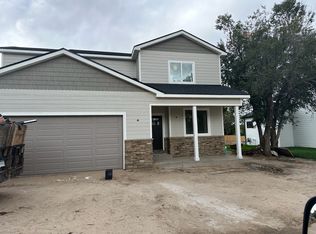 325 Washington St, Elizabeth, CO 80107