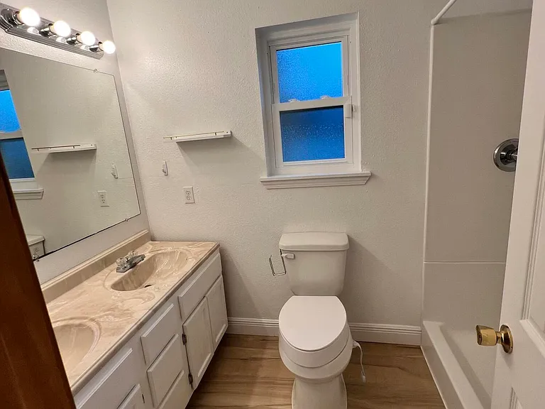 11258 Laura Ln — Photo 12
