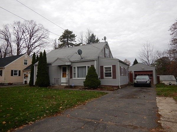 2nd image of 50 Macomber Ave
