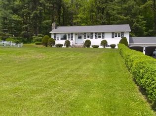 2155 Cape St, Lee, MA 01238