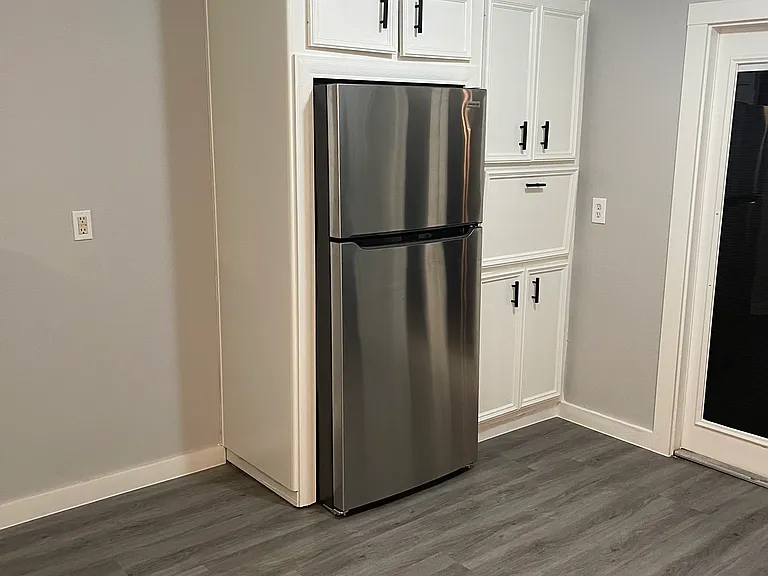 1542 Lombardy St #B — Photo 8
