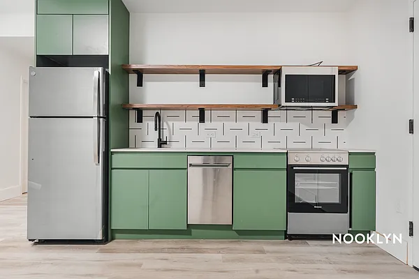 Rented by Nooklyn NYC LLC | media 14