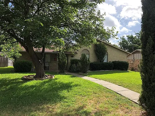 2123 Bowie Dr Photo 1