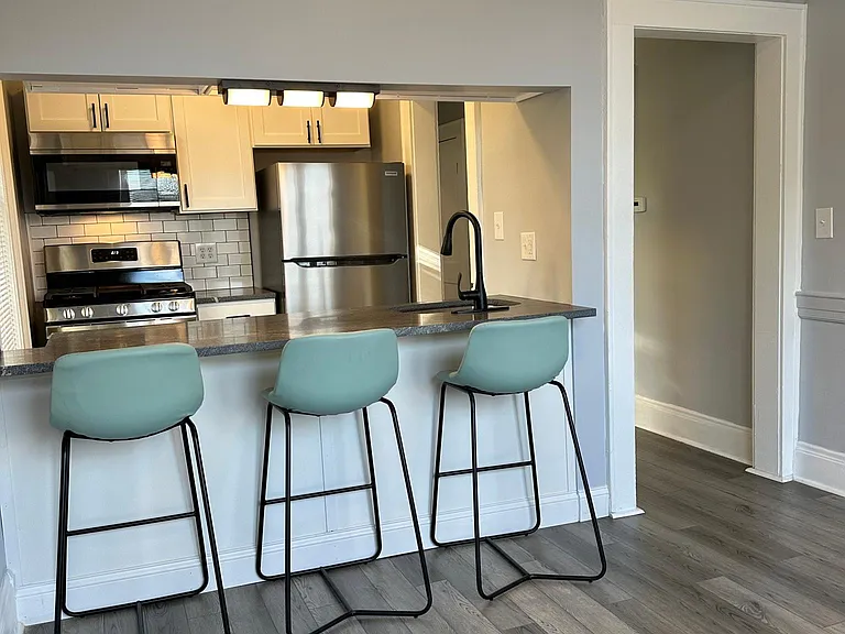 403 Oak St #3 — Photo 20
