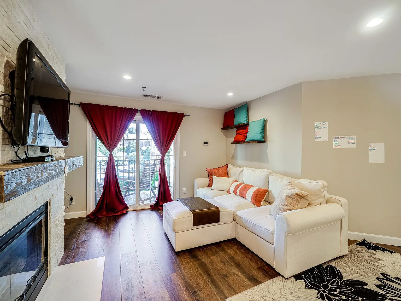 2 bed, 963 sqft, $2,800 — Photo 3