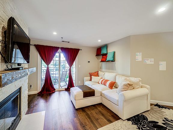 3rd image of 1100 Quaker Hill Dr APT 205