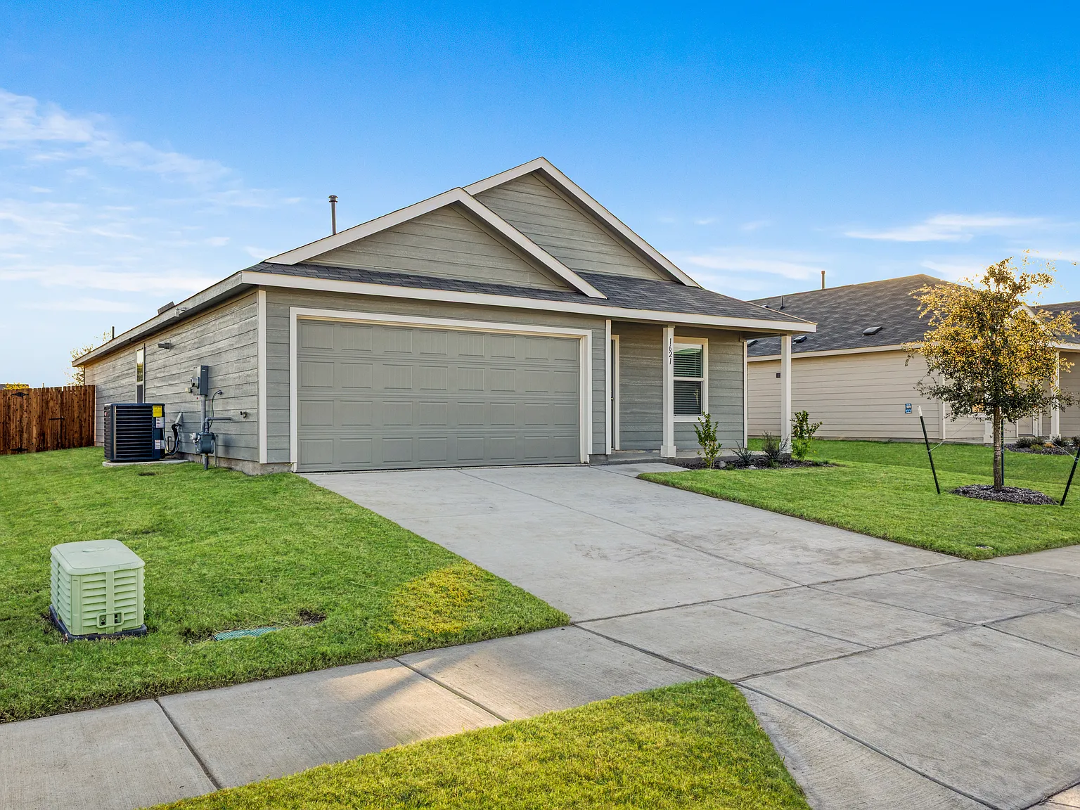 4 bed, 1707 sqft, $2,400 — Photo 3