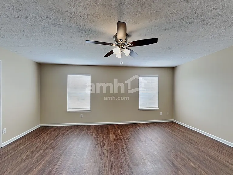 8193 Tasman Dr — Photo 12