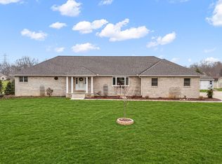 167 Wood Duck Dr, Valparaiso, IN 46385