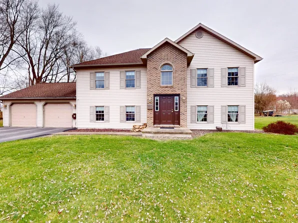45 E 4th St, Watsontown, PA 17777