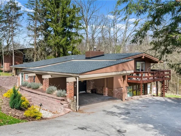 349 Bellwalt Dr, Canonsburg, PA 15317